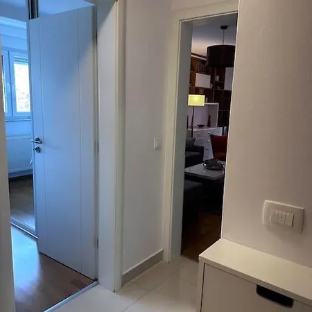 Pionirska Dolina Apartamento