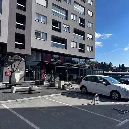 Apartment Pionirska Dolina *